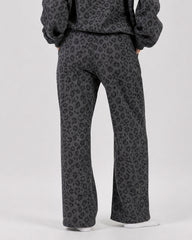 Minimalist Straight-Leg Stretch Sweatpants