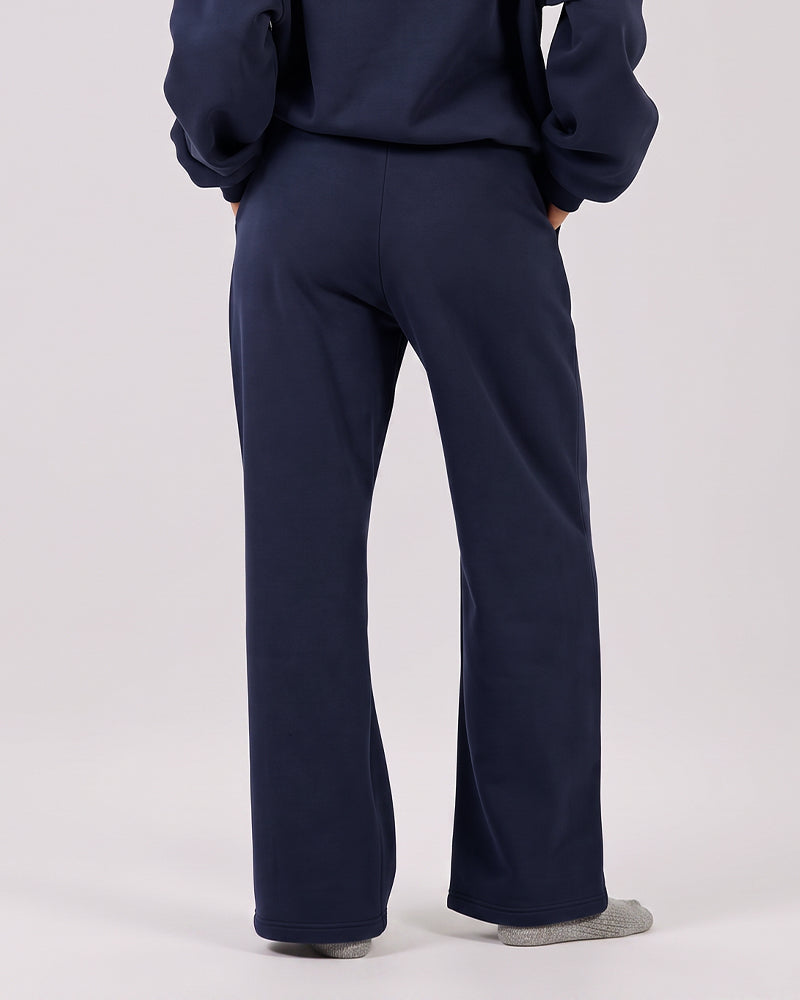 Minimalist Straight-Leg Stretch Sweatpants